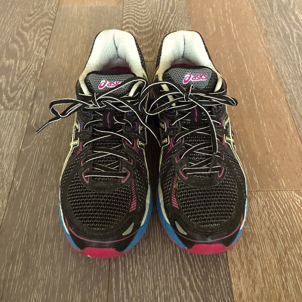 ASICS RUNNING SHOES